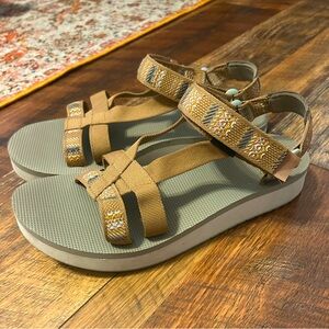 Teva Platform Sandals Women’s Size 10